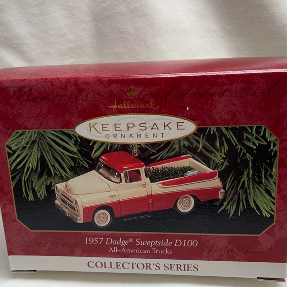 Dodge 1957 Sweptside D100 Truck Hallmark Ornament - Picture 2 of 8